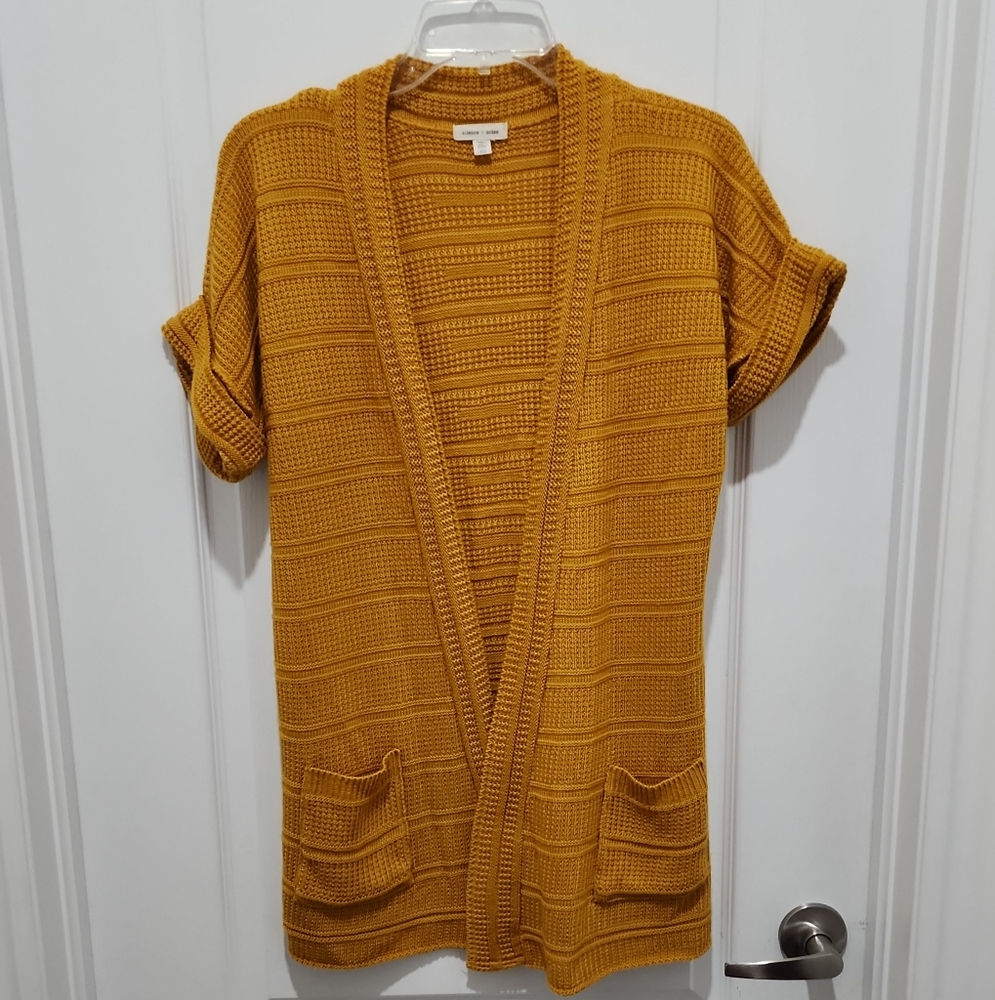 Silence + Noise Mustard Yellow Women's Cardigan Sweater #D0094